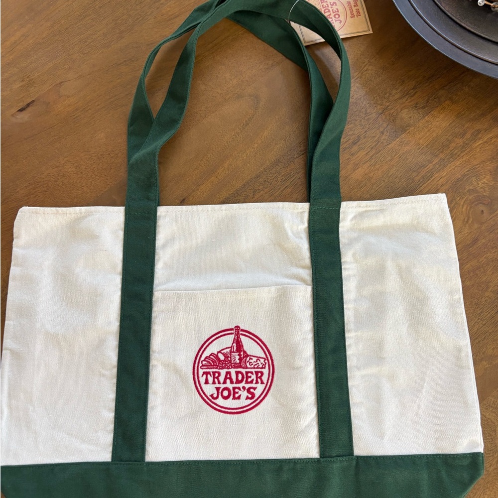 NWT Limited edition, Large White & Dark Green TJ Canvas Tote Bag